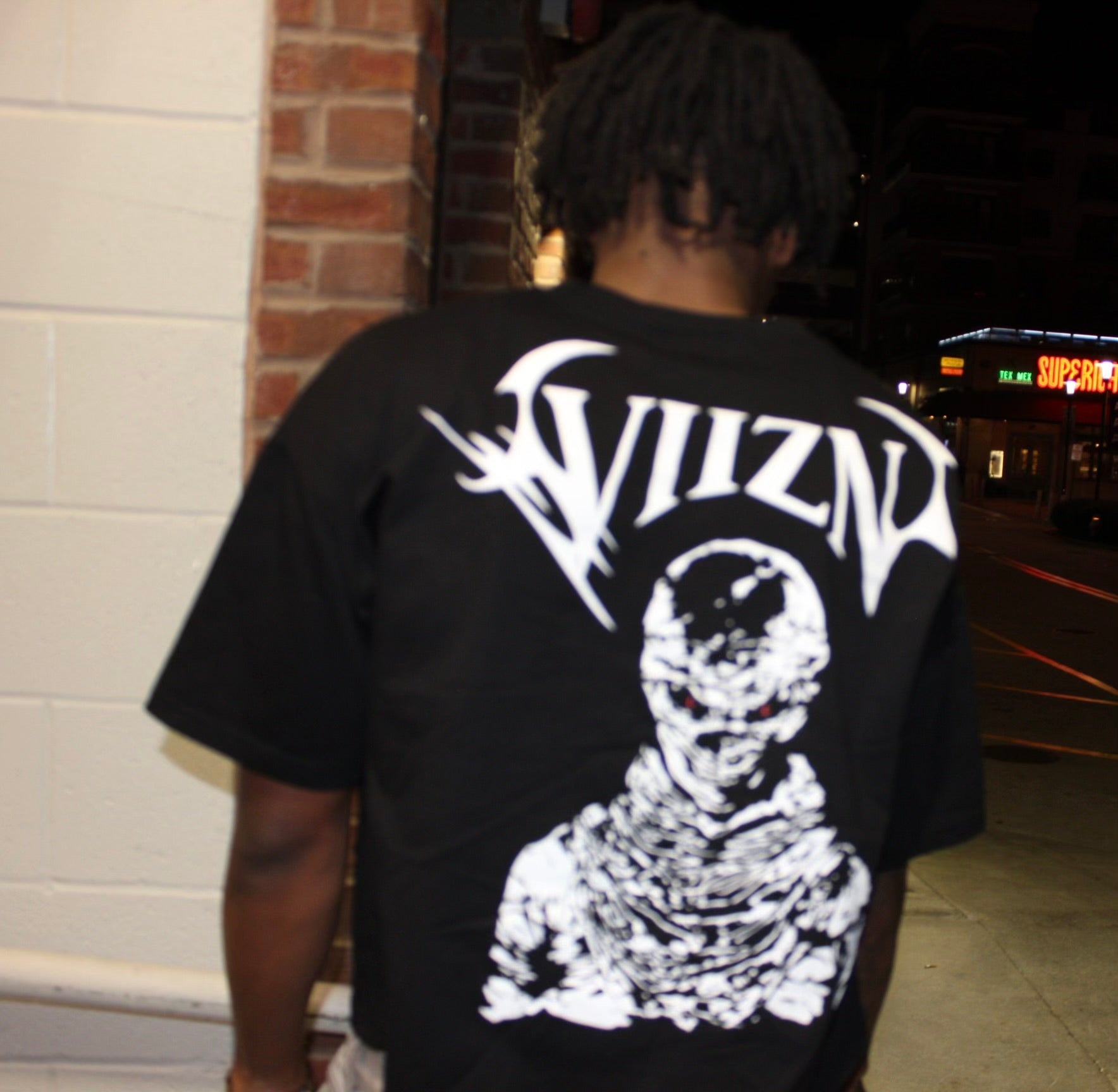 Black "Viizn6" Cropped Tee